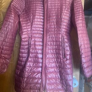 Patagonia Women's Puffer Jacket - Burgundy